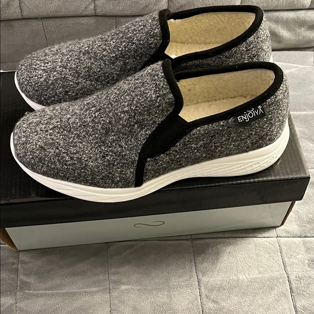 Women’s Enjoiya Black and Gray heather Slip-Ons.  Size 8, EU 38, NWT